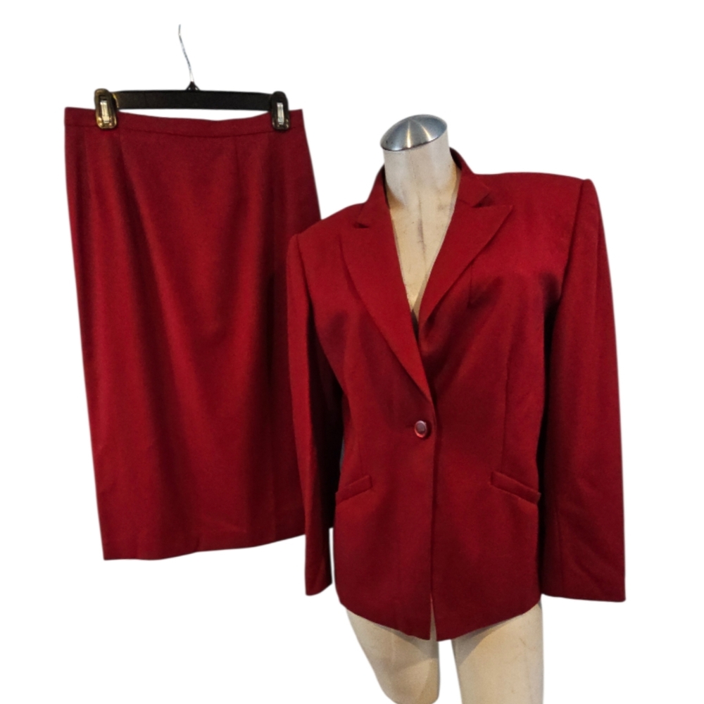 John Meyer Of Norwich Size 10 Red Blazer Skirt Suit 100% Wool 2 Piece